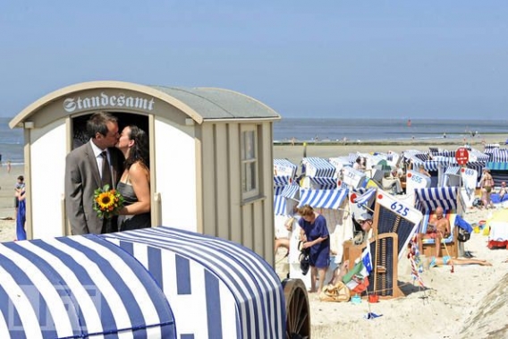 Całowanie w niecodziennym miejscu Całowanie w niecodziennym miejscu