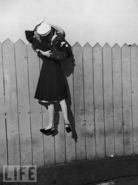 Całowanie w niecodziennym miejscu Całowanie w niecodziennym miejscu