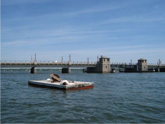 Z trupem dookoła świata Z trupem dookoła świata