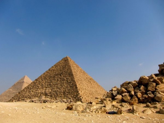 Z trupem dookoła świata Z trupem dookoła świata