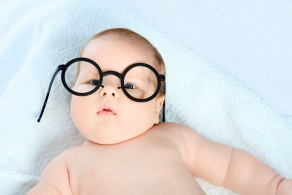 Słodkie dzieciaki w okularach Słodkie dzieciaki w okularach