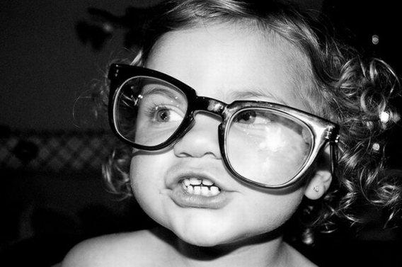 Słodkie dzieciaki w okularach Słodkie dzieciaki w okularach