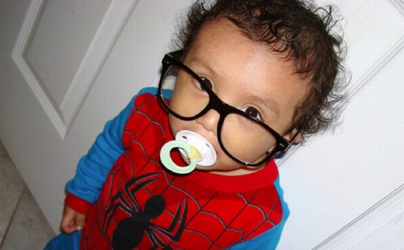 Słodkie dzieciaki w okularach Słodkie dzieciaki w okularach