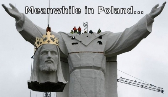 Tymczasem w Polsce Tymczasem w Polsce