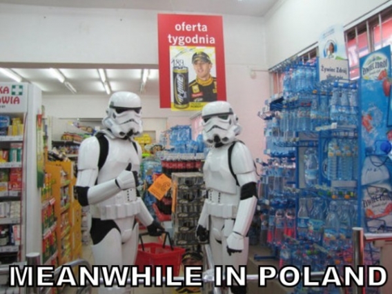 Tymczasem w Polsce Tymczasem w Polsce