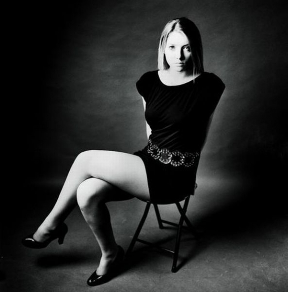 Modelki w dziwnych pozach