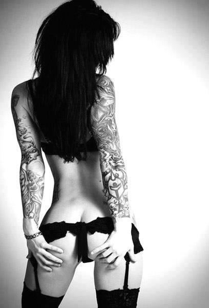 wydziarane laseczki wydziarane laseczki