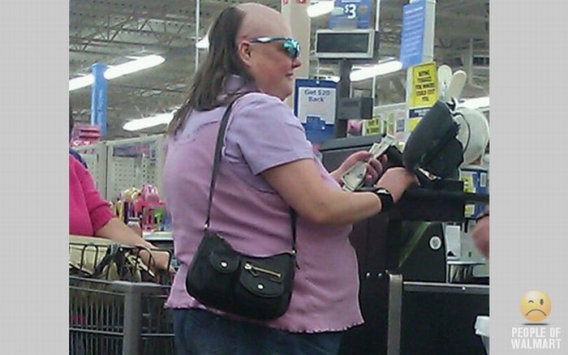 Dziwni klienci supermarketu Dziwni klienci supermarketu