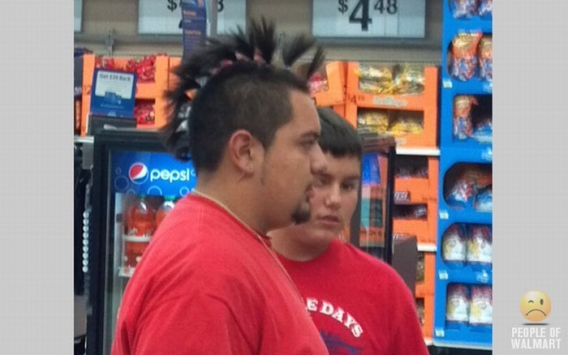 Dziwni klienci supermarketu Dziwni klienci supermarketu